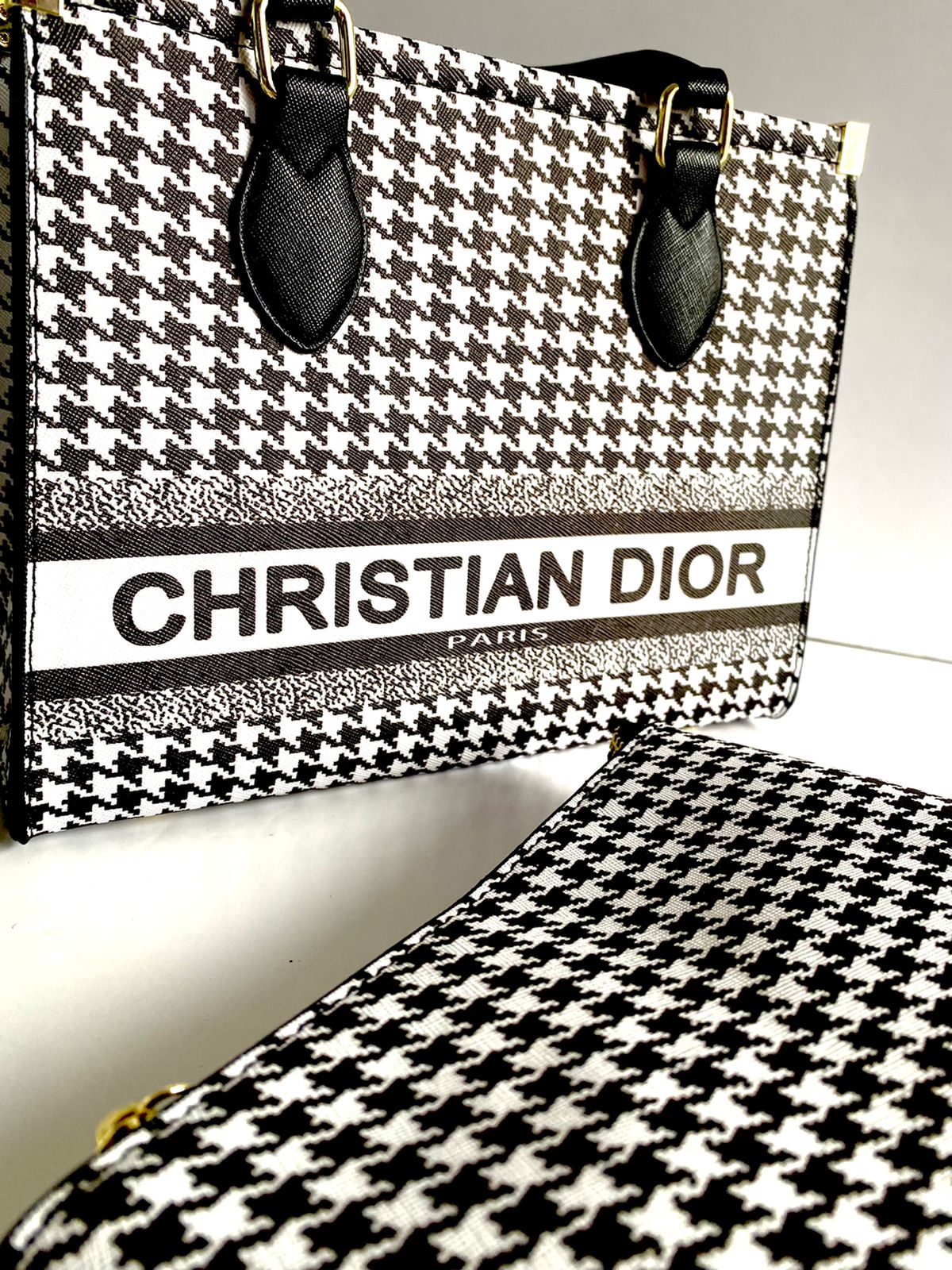 CHRISTIAN DIOR Bag