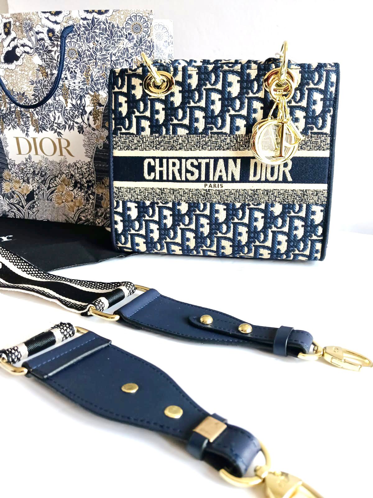 CHRISTIAN DIOR Bag