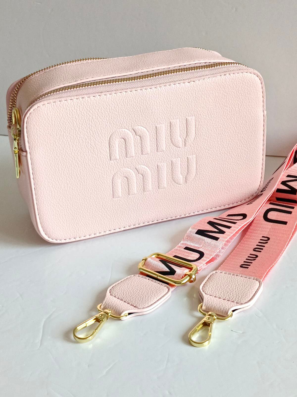 MIU MIU- Camara bag