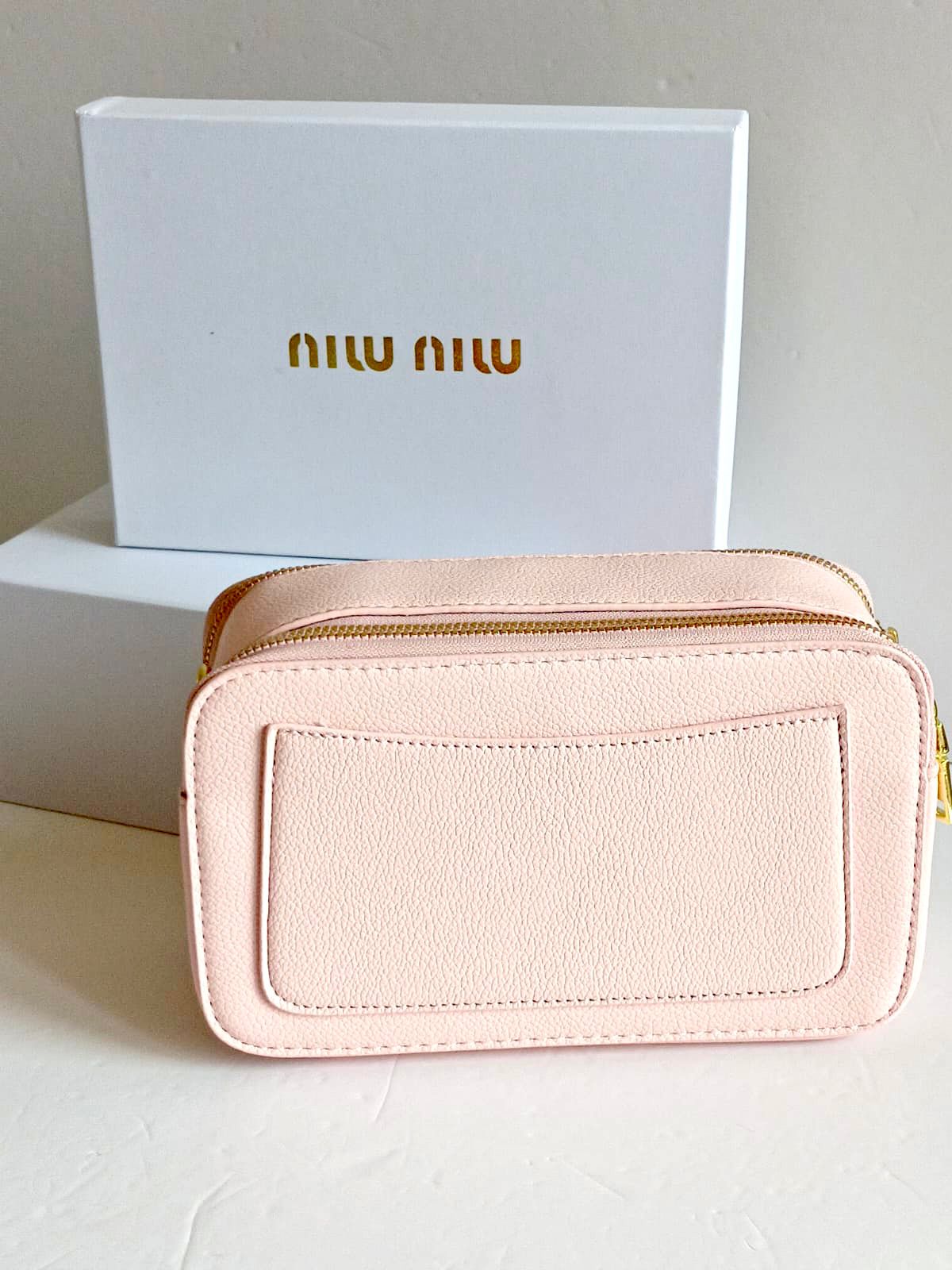 MIU MIU- Camara bag